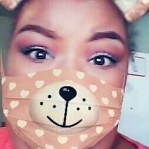 Meet your Posher, Tabitha